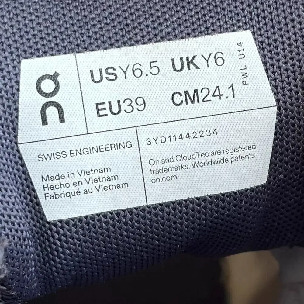 On Running brand model